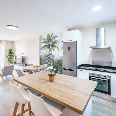Vb Ave Marina Front Seaviews 2br * 贝纳尔马德纳