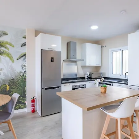 Vb Ave Marina Front Seaviews 2br شقة بينالماذينا