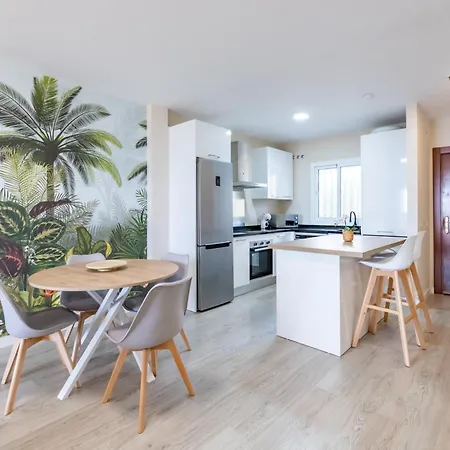 Vb Ave Marina Front Seaviews 2br Apartment