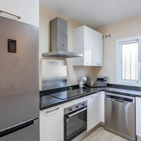 Vb Ave Marina Front Seaviews 2br Apartment Benalmadena